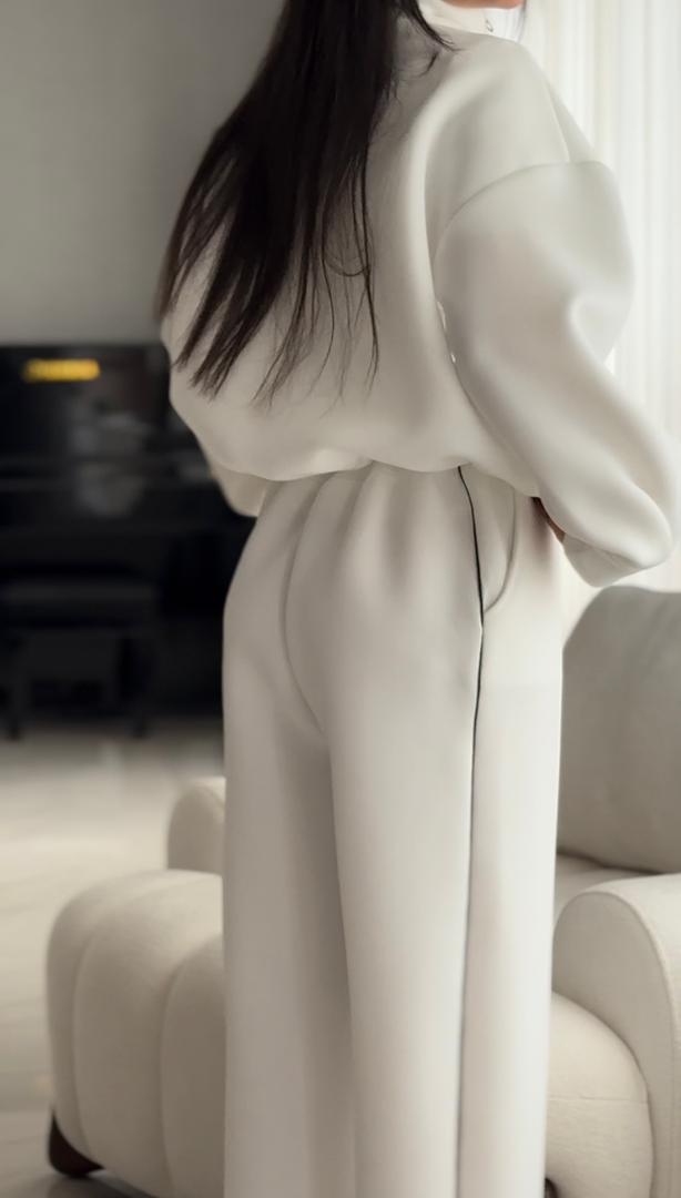 WhatsApp Image 2025-11-14 at 11.47.43 (1) WhatsApp Image 2025-11-14 at 11.47.43 (1)